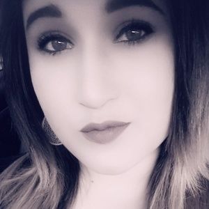 Meet your Posher, Madeline